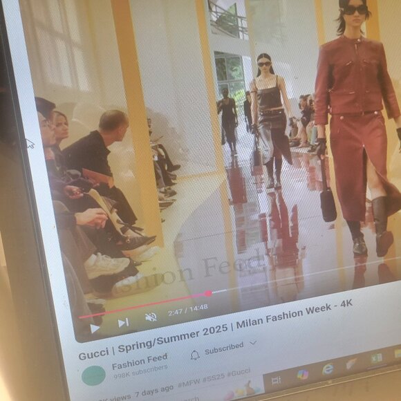 ESCADA red  skirt size 40 - Picture 4 of 4